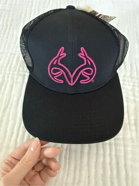 NWT RealTree Trucker SnapBack Hat Unisex